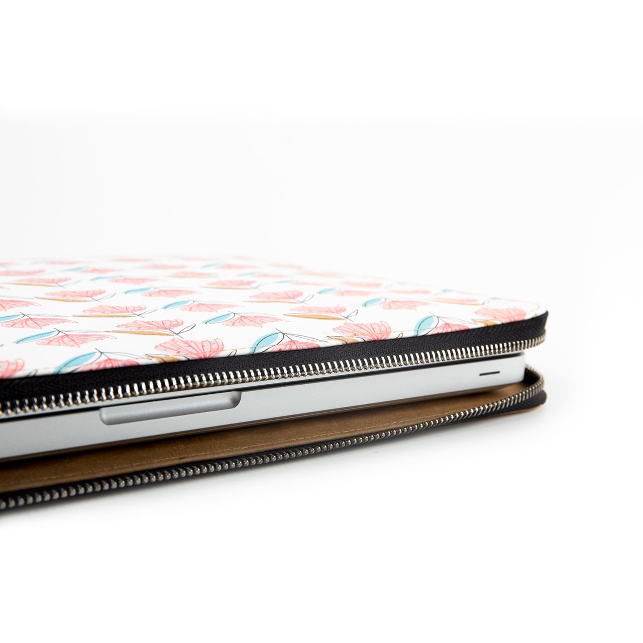 Laptop Sleeve: Fiori (White) - 7mm - Fine Paper Stationery